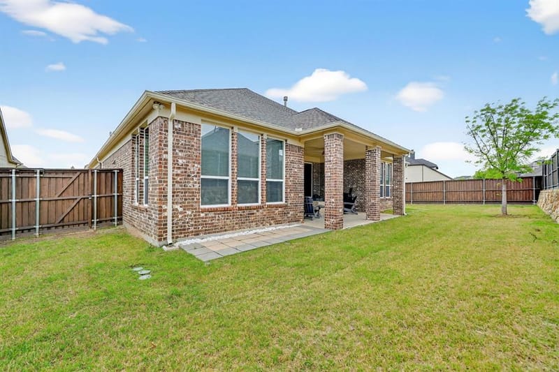 1340 CARLET Drive, Little Elm TX 75068 - Photo 20