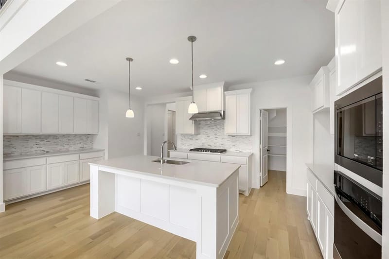 11329 Bratton Boulevard, Fort Worth TX 76052 - Photo 9
