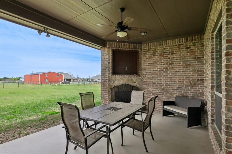 1020 Jesse James Lane, Springtown TX 76082 - Photo 28