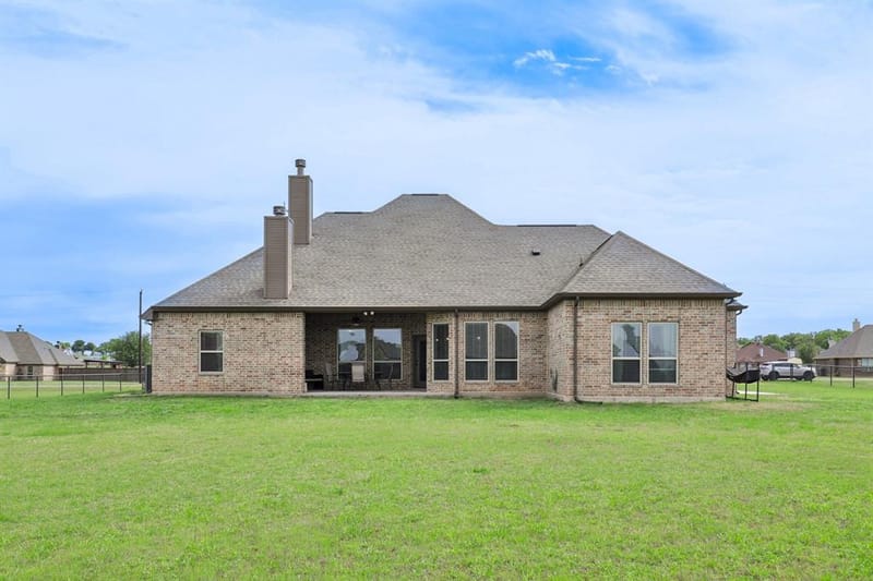 1020 Jesse James Lane, Springtown TX 76082 - Photo 30