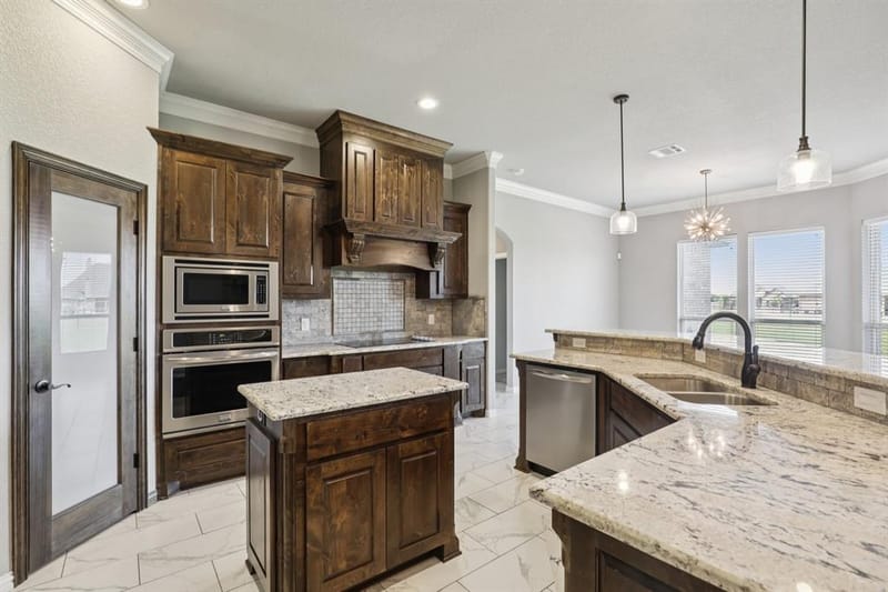 1020 Jesse James Lane, Springtown TX 76082 - Photo 8