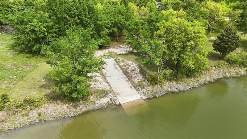 7366 Point Aquarius, Quinlan TX 75474 - Photo 4