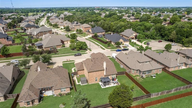 5002 Crawfish Lane, Garland TX 75043 - Photo 32