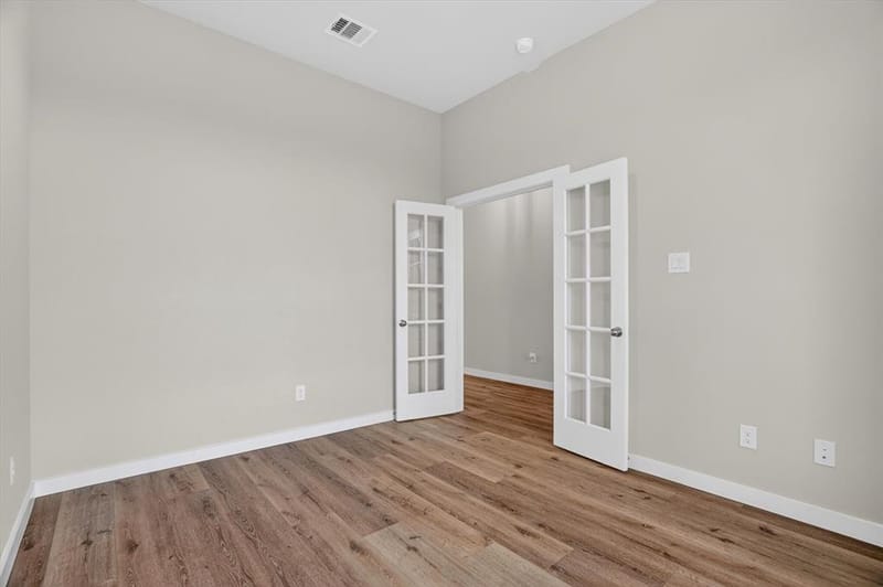504 Clifton Court, Springtown TX 76082 - Photo 7
