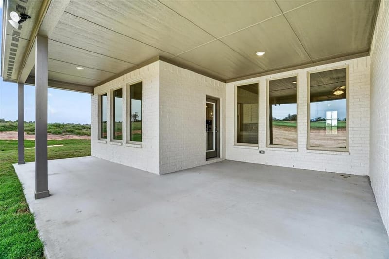 504 Clifton Court, Springtown TX 76082 - Photo 37