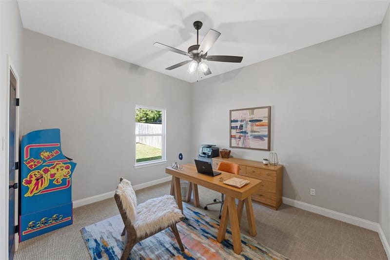 905 Day Star Drive, Hewitt TX 76643 - Photo 19