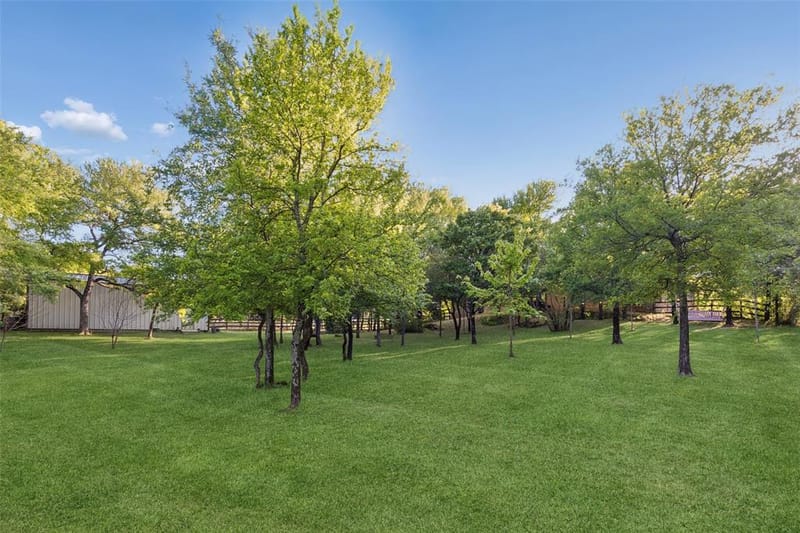 1402 Lakeview Boulevard, Denton TX 76208 - Photo 33