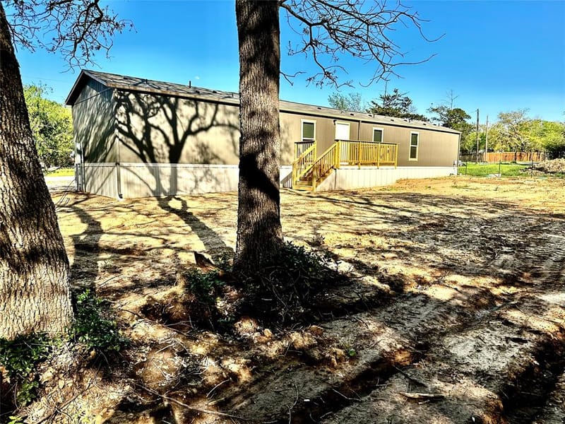 353 Conastoga Road, Valley View TX 76272 - Photo 3