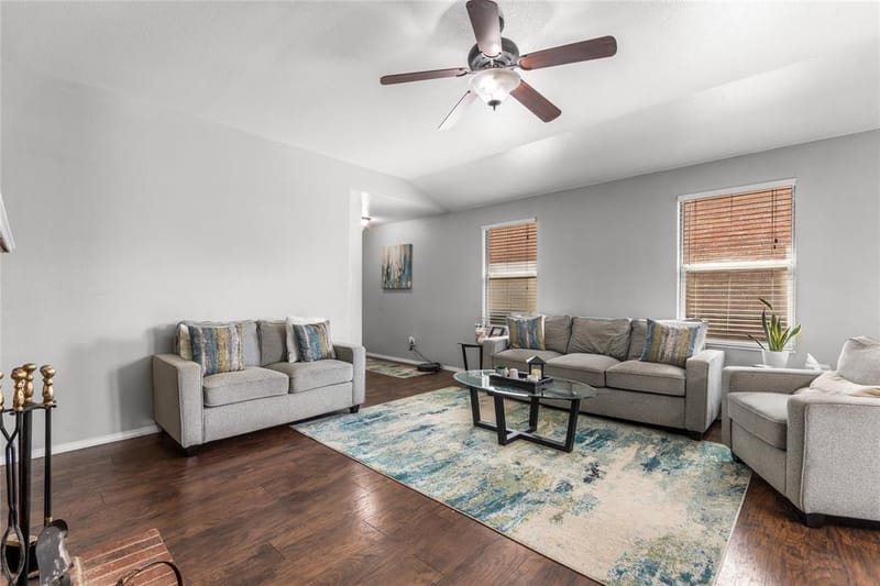 1225 Glencoe Drive, Glenn Heights TX 75154 - Photo 6