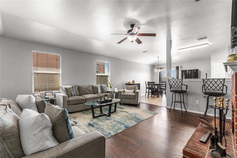 1225 Glencoe Drive, Glenn Heights TX 75154 - Photo 5