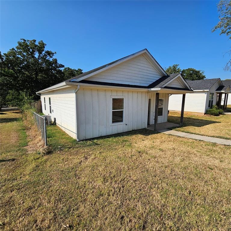 730 E Woodard Street, Denison TX 75021 - Photo 3