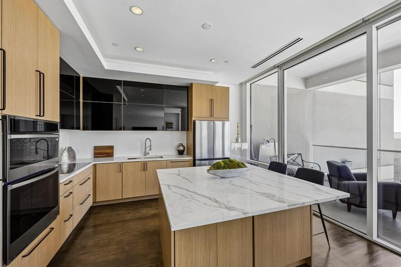2408 Victory Park Lane # 832, Dallas TX 75219 - Photo 18