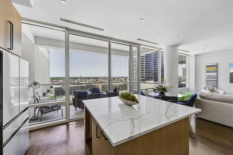 2408 Victory Park Lane # 832, Dallas TX 75219 - Photo 19