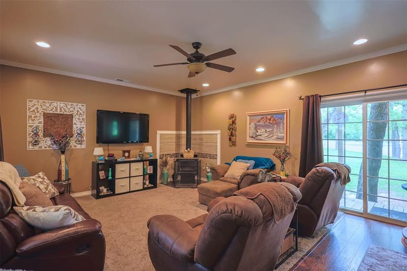 309 Tejas Trail, Springtown TX 76082 - Photo 10