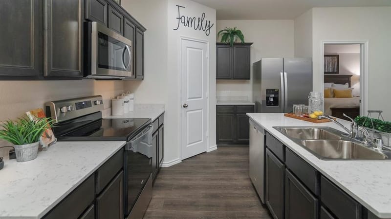 1006 Barton Drive, Ennis TX 75119 - Photo 17