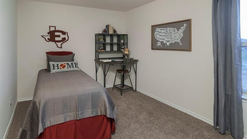 1006 Barton Drive, Ennis TX 75119 - Photo 10