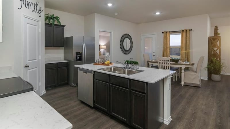 1006 Barton Drive, Ennis TX 75119 - Photo 18