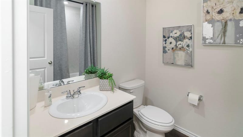 1006 Barton Drive, Ennis TX 75119 - Photo 4