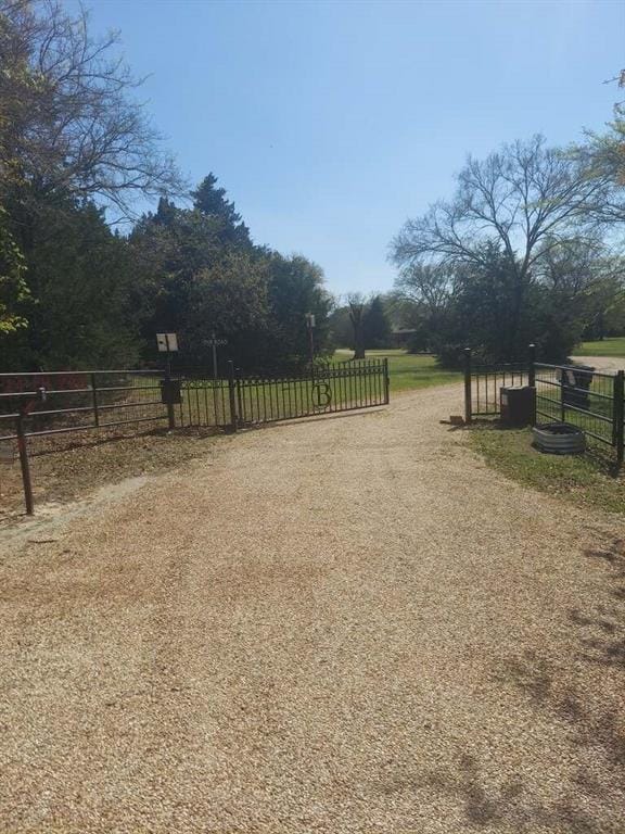 224 CR 290, Collinsville TX 76233 - Photo 2