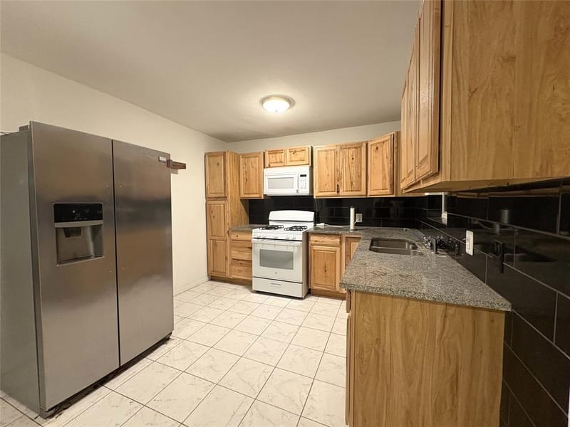 2829 Cecil Drive, Richland Hills TX 76118 - Photo 3