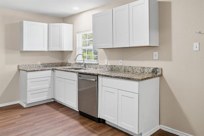 1704 Langford Street, Greenville TX 75401 - Photo 5