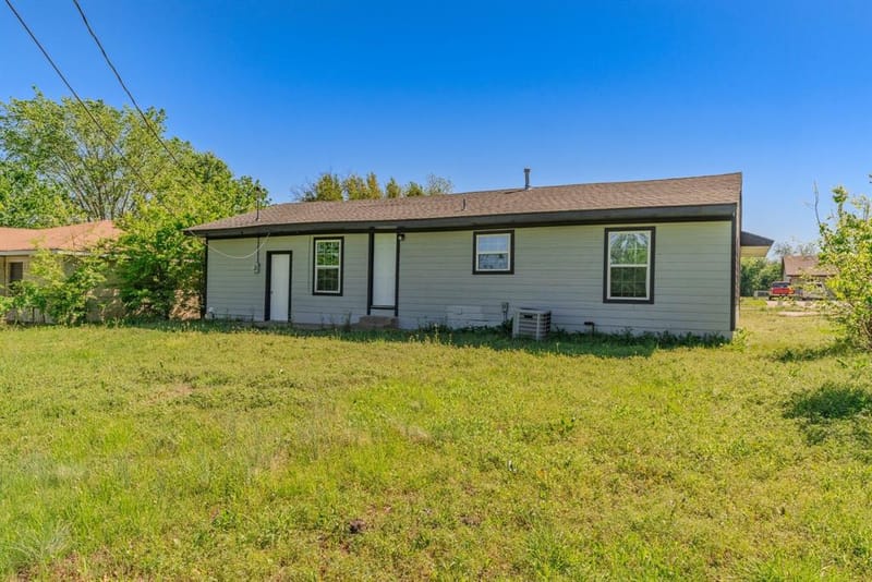 1704 Langford Street, Greenville TX 75401 - Photo 37