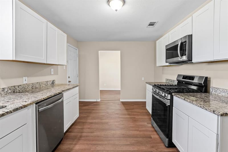 1704 Langford Street, Greenville TX 75401 - Photo 11