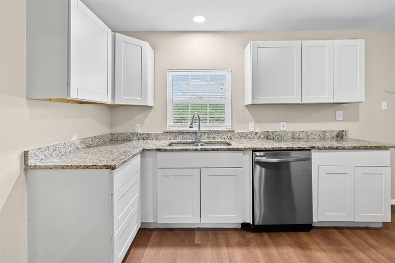1704 Langford Street, Greenville TX 75401 - Photo 8