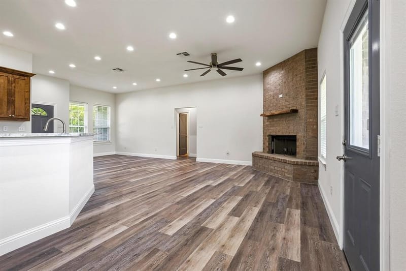 903 W Cardinal Street, Ector TX 75439 - Photo 13