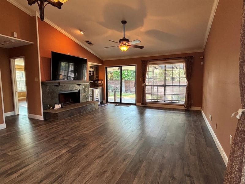 225 California Drive, Glenn Heights TX 75154 - Photo 10