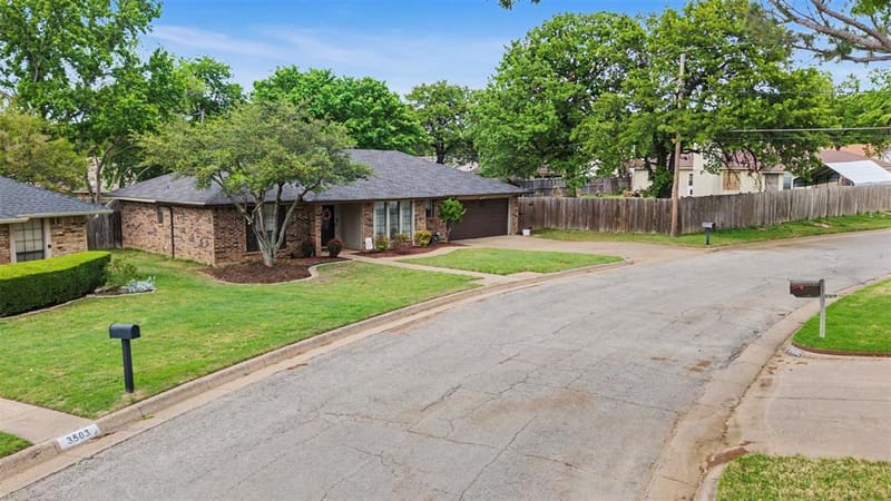 3501 Jasmine Trail, Arlington TX 76017 - Photo 6