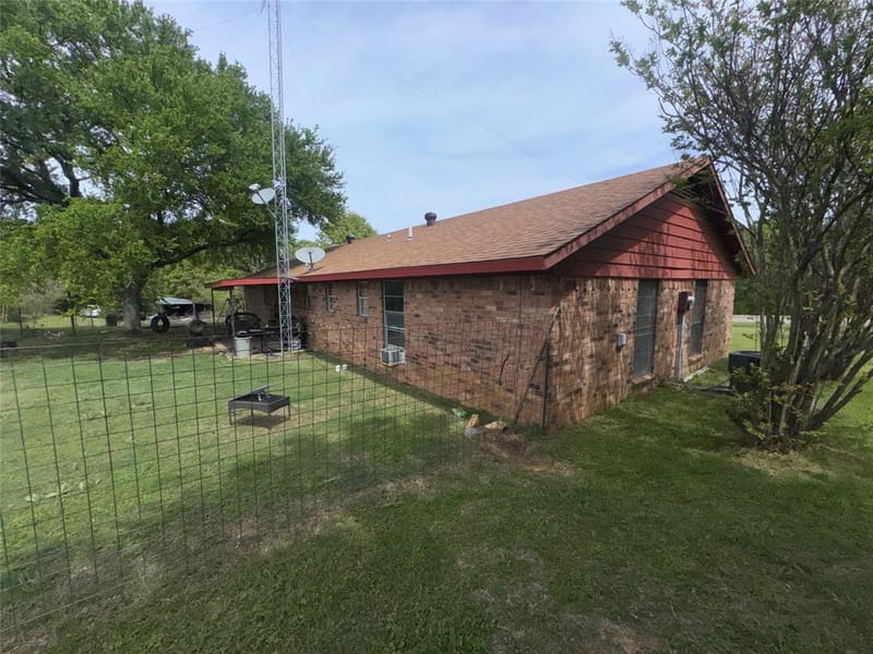 12745 Fm 274, Ravenna TX 75476 - Photo 22