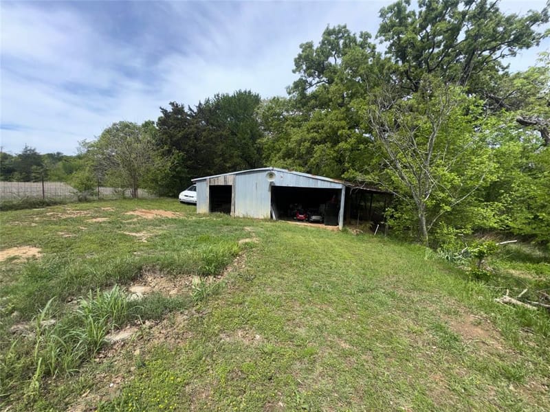 12745 Fm 274, Ravenna TX 75476 - Photo 30