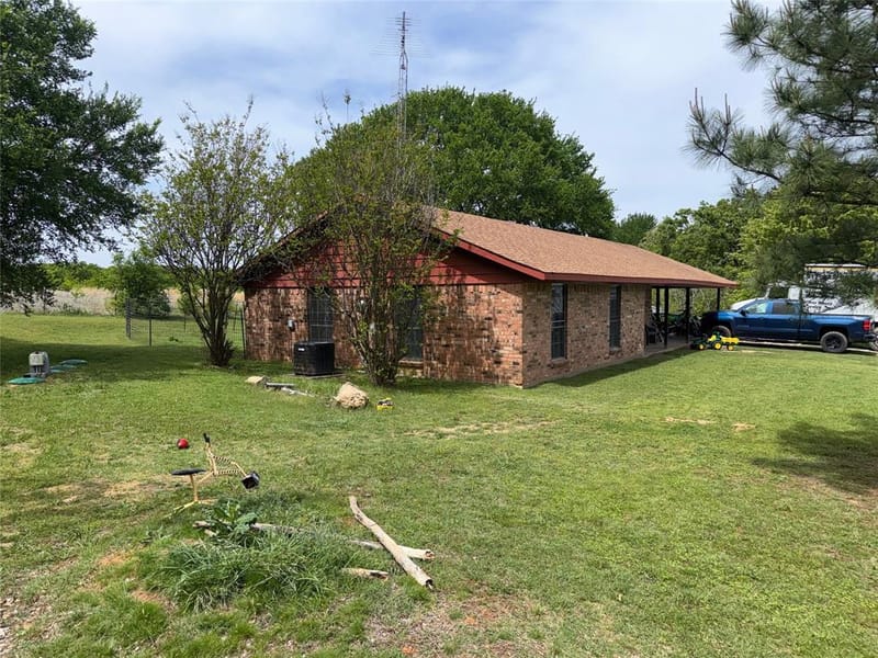 12745 Fm 274, Ravenna TX 75476 - Photo 25