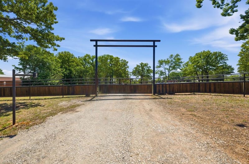 10642 Fm 902, Collinsville TX 76233 - Photo 2