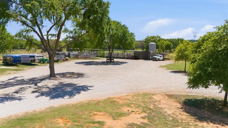 10642 Fm 902, Collinsville TX 76233 - Photo 29