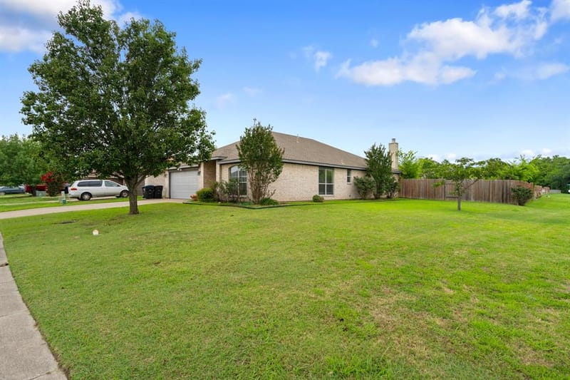 100 Lipan Street, Greenville TX 75402 - Photo 2
