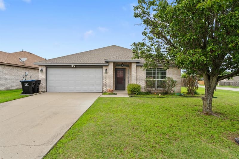 100 Lipan Street, Greenville TX 75402
