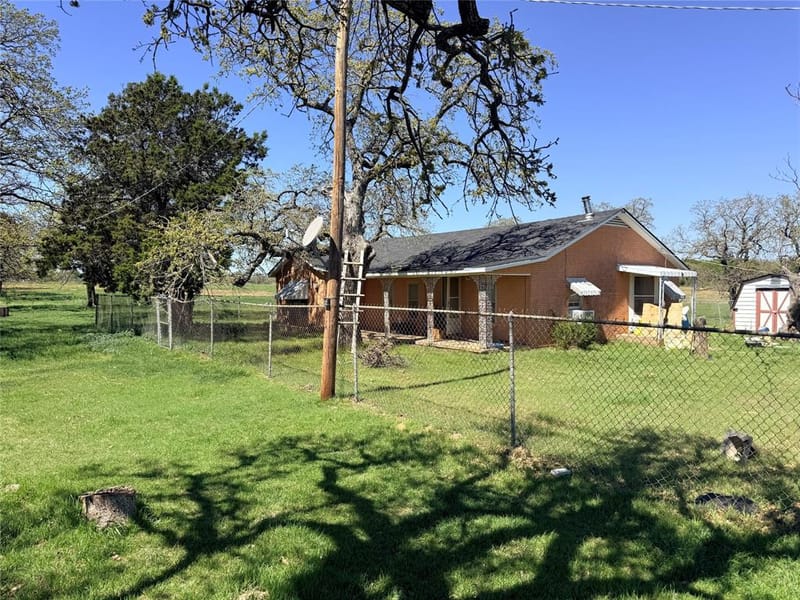 421 Erwin, Jacksboro TX 76458 - Photo 5