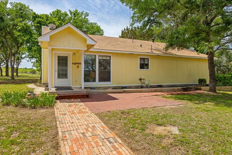 251 Dunn Drive, Palo Pinto TX 76484 - Photo 9