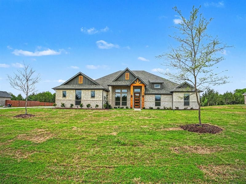 6830 Southrock Drive, Midlothian TX 76065 - Photo 2