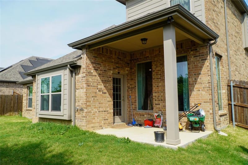 428 Molly Lane, Keene TX 76059 - Photo 33