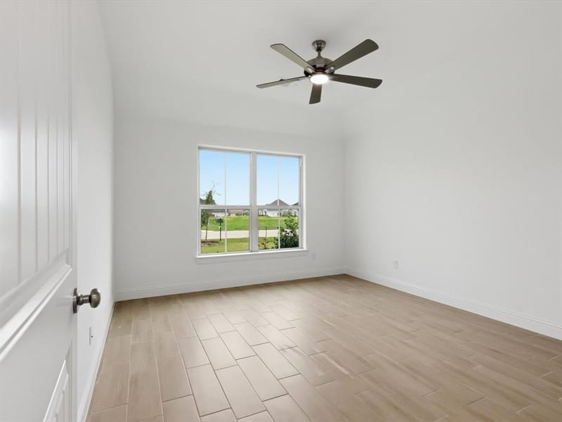 11605 Caracal Drive, Godley TX 76044 - Photo 32