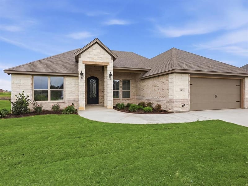 11605 Caracal Drive, Godley TX 76044
