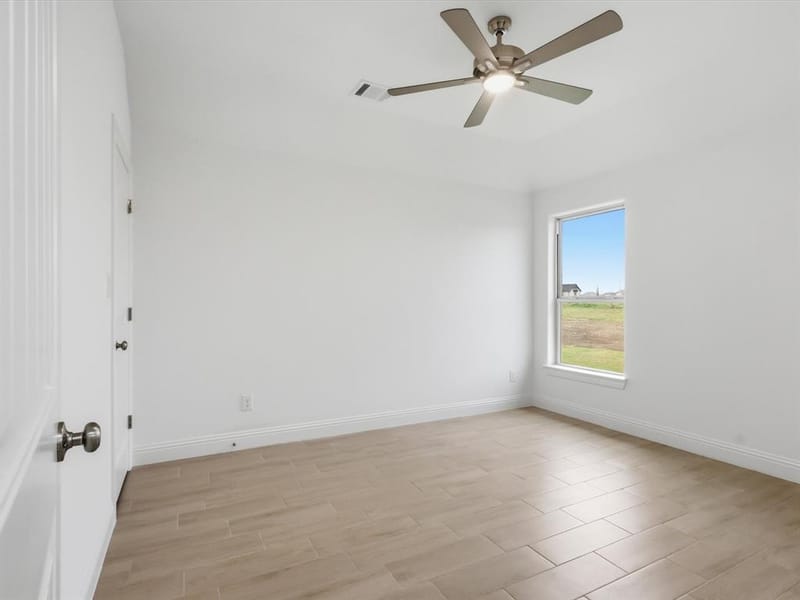 11605 Caracal Drive, Godley TX 76044 - Photo 34