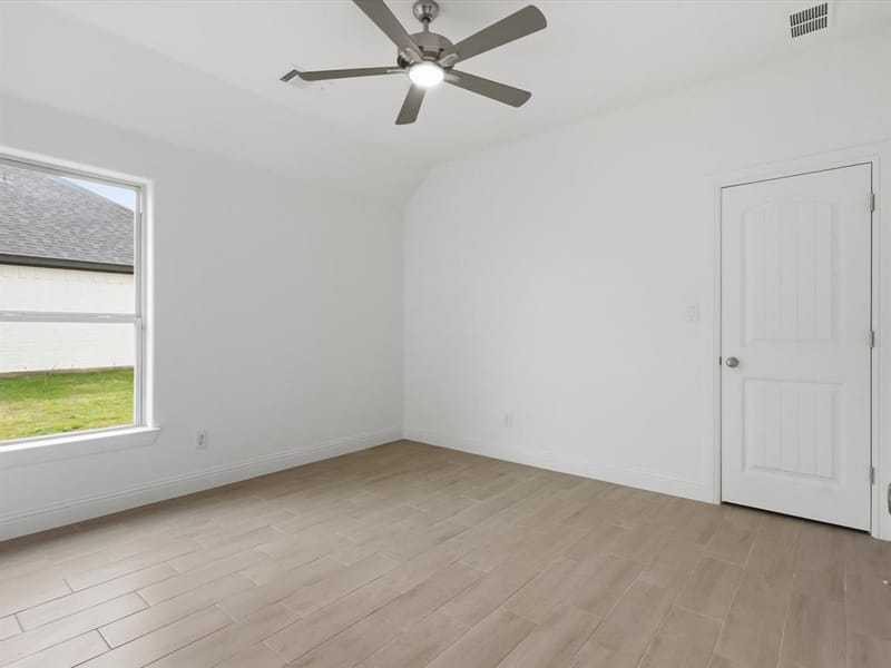 11605 Caracal Drive, Godley TX 76044 - Photo 33