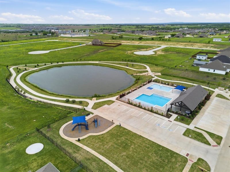 11605 Caracal Drive, Godley TX 76044 - Photo 40