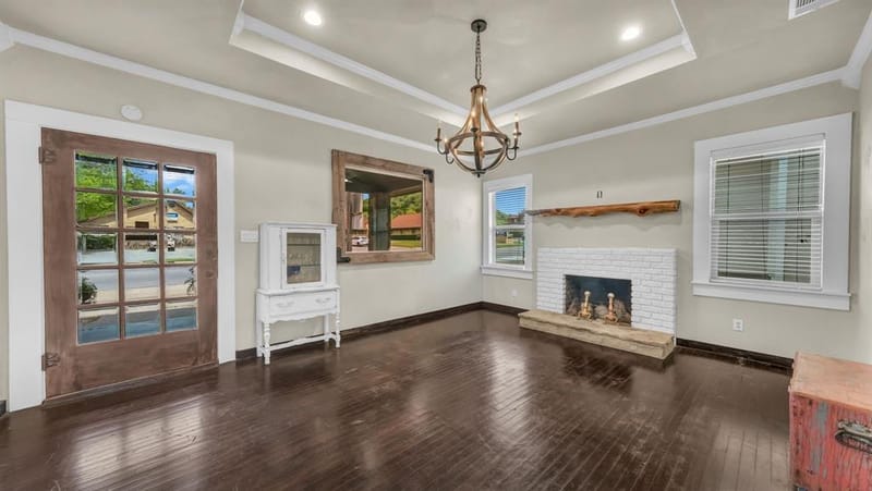 900 E Hubbard Street, Mineral Wells TX 76067 - Photo 3