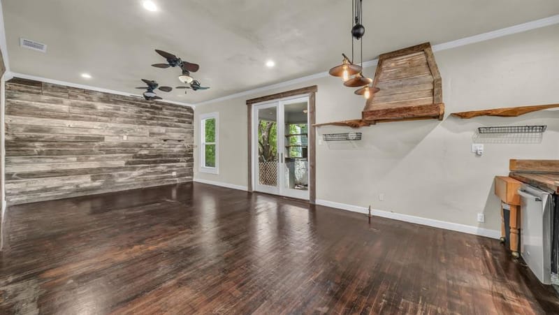 900 E Hubbard Street, Mineral Wells TX 76067 - Photo 28