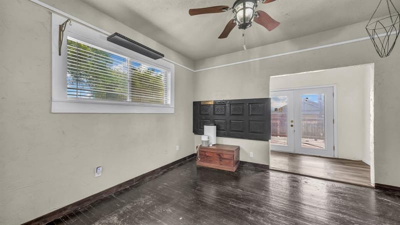 900 E Hubbard Street, Mineral Wells TX 76067 - Photo 18